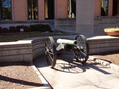 Courthouse Cannon (Old Reformer Cannon) image. Click for full size.