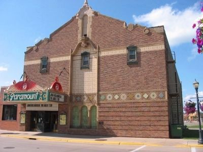 The Paramount Theatre and Marker image. Click for full size.