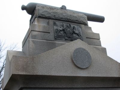 Replica 3-Inch Rifle on Top of Monument image. Click for full size.