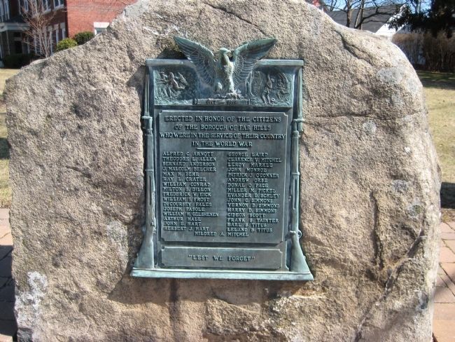 Far Hills War Monument - WWI Marker. Click for full size. Far Hills War Monument - WWI Marker image. Click for full size.