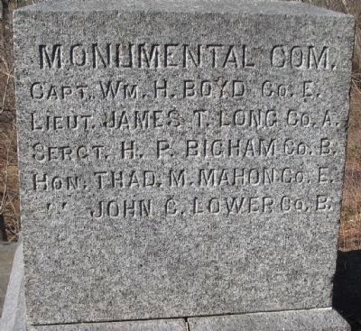 Right Side of Monument image. Click for full size.