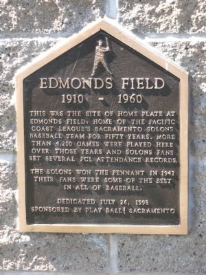 Edmonds Field Marker image. Click for full size.