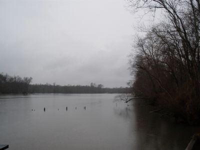 Appomattox River below Fort Clifton (facing upriver towards Petersburg) image. Click for full size.