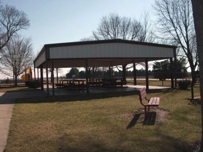 Memorial Park Pavilion image. Click for full size.