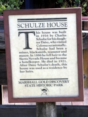 Schulze House Marker image. Click for full size.