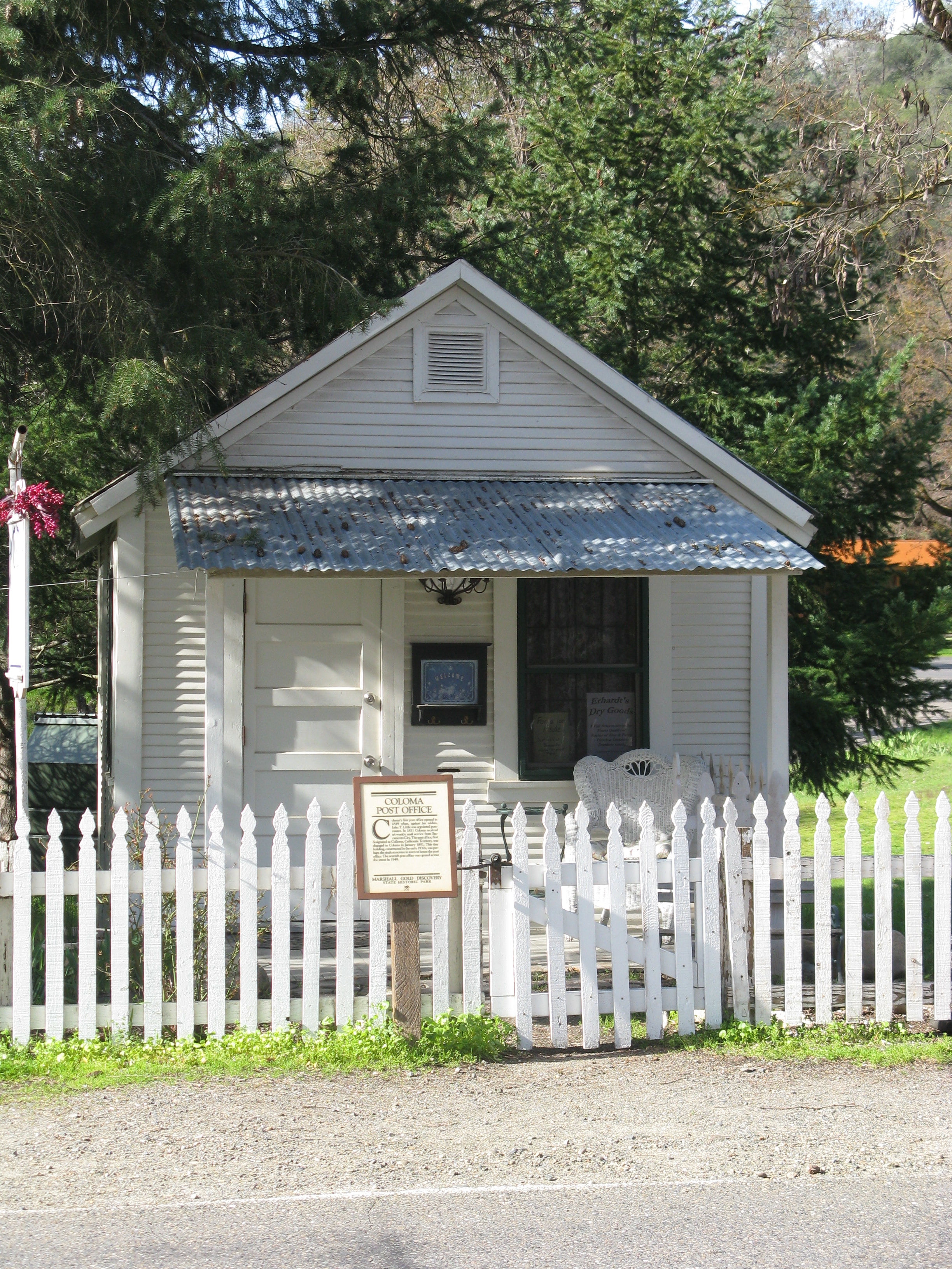 The Sixth Coloma Post Office