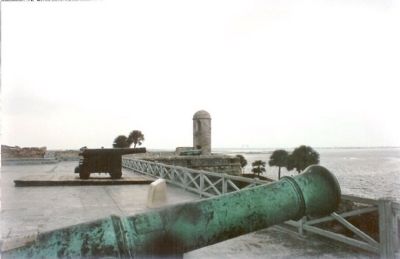 Castillo de San Marcos cannon image. Click for full size.