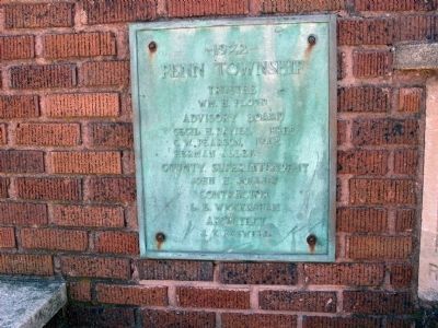 Construction Plaque - - Dated 1922 image. Click for full size.