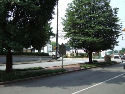 Battlefield of Peachtree Creek Marker facing Peachtree Street from Palisades Road. Click for full size. Battlefield of Peachtree Creek Marker facing Peachtree Street from Palisades Road image. Click for full size.
