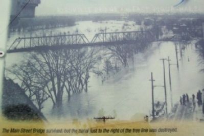 The 1913 Flood Photo on Marker image. Click for full size.