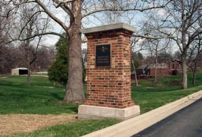 Left Entry Pillar to "Danville (Illinois) National Cemetery" image. Click for full size.