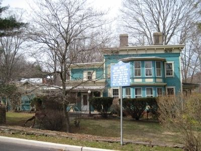 Hunt Houses Marker. Click for full size. Hunt Houses Marker image. Click for full size.