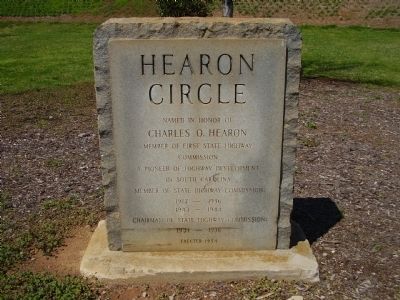 Hearon Circle Marker image. Click for full size.