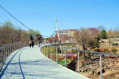 Liberty Bridge image. Click for full size.