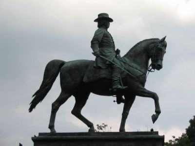 Logan Equestrian Statue image. Click for full size.