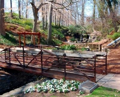 Greenville Arboretum Marker and Footbridge image. Click for full size.