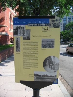 Franklin Square - "Going into the country" Marker image. Click for full size.