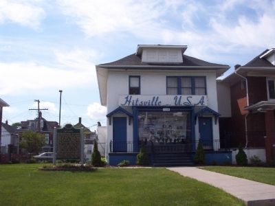 Motown Marker in front of Hitsville U.S.A. image. Click for full size.