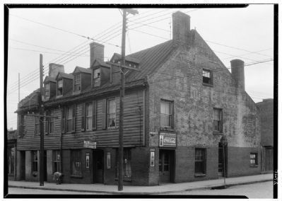 Golden Ball Tavern (front). image. Click for full size.