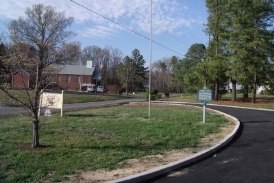 Gravel Hill Marker along Longbridge Road (facing north). image. Click for full size.
