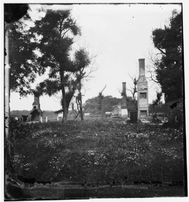 Charles City Court House, Va. Ruins of houses. image. Click for full size.
