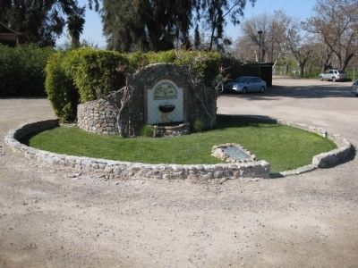 Joaquin Murrieta's Well and Marker image. Click for full size.