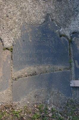 Grave of Amy Lewis image. Click for full size.