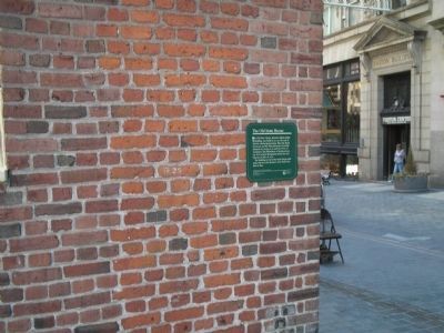 Marker on Boston's Old State House image. Click for full size.