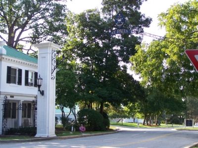 Entrance to St. Paul's School image. Click for full size.
