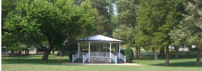 William Grayson Bandstand Memorial. Click for full size. William Grayson Bandstand Memorial image. Click for full size.
