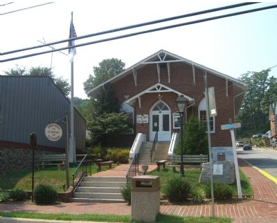 Methodist Church / Town Hall with Marker. Click for full size. Methodist Church / Town Hall with Marker image. Click for full size.