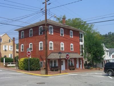 Old Hammill Hotel and Marker image. Click for full size.