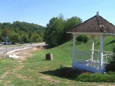 The Old Potomac Path Marker image. Click for full size.