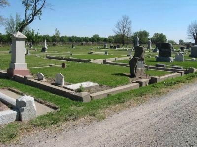 Dr. Robert Semple Burial Plot. image. Click for full size.