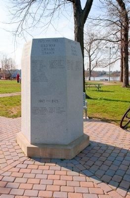 Rumson Veterans Monument (1975-1985 and 1965-1975 face) image. Click for full size.