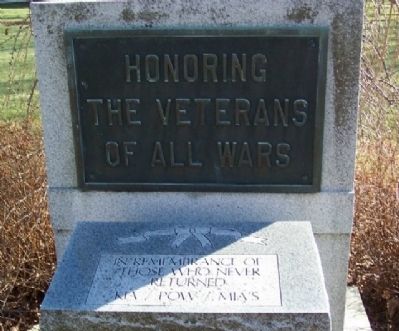 Sunbury Veterans Memorial image. Click for full size.