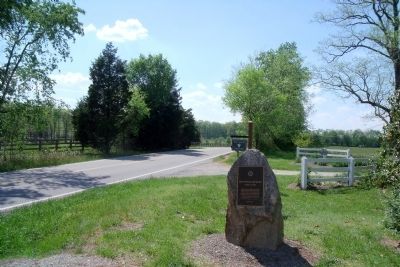 Lee's Final Bivouac SCV Marker on Huguenot Trail (facing west). image. Click for full size.