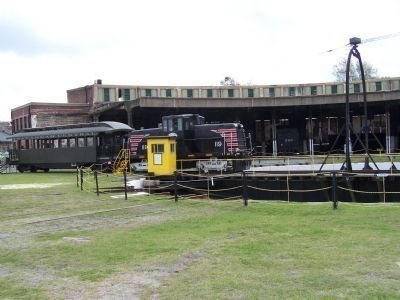Central Of Georgia Railroad Roundhouse, complete with working turntable image. Click for full size.