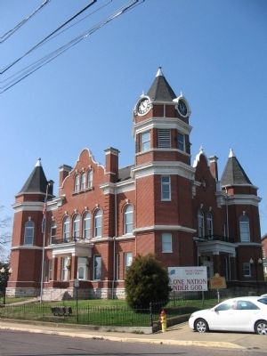 Fulton County Courthouse. Click for full size. Fulton County Courthouse image. Click for full size.