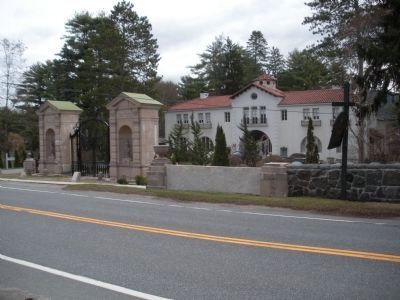 View from the south of gate and gate house. image. Click for full size.