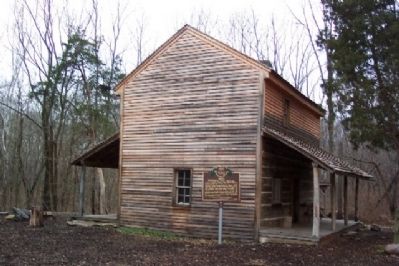 1804 Iddings Log House and Marker image. Click for full size.