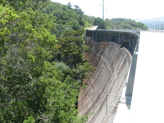 Crystal Springs Dam image. Click for full size.