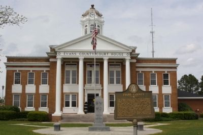 Evans County Marker at County Courthouse image. Click for full size.