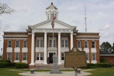 Evans County Marker at County Courthouse. Click for full size. Evans County Marker at County Courthouse image. Click for full size.