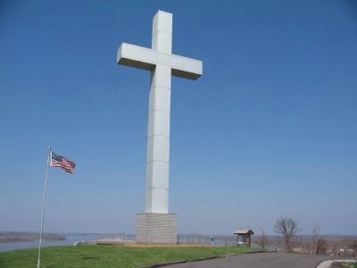 Cross at the Fort Site image. Click for full size.