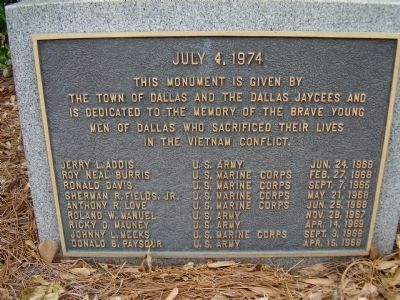 Vietnam Memorial Marker image. Click for full size.