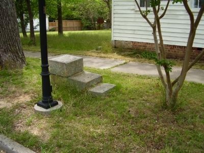 The granite upping block .... Click for full size. The granite upping block ... image. Click for full size.
