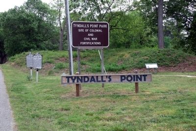 Gloucester Point Marker at Tyndall's Point Park.. Click for full size. Gloucester Point Marker at Tyndall's Point Park. image. Click for full size.