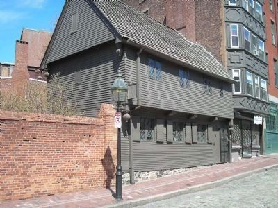 Paul Revere's House in the North End image. Click for full size.