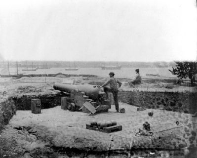 Confederate fortifications at Gloucester Point, Va., opposite Yorktown, Va. image. Click for full size.